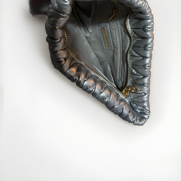 Shiraleah Jody Zip Pouch Silver Clutch Purse Bag Strapless Inner Pockets NWT - Picture 10 of 11